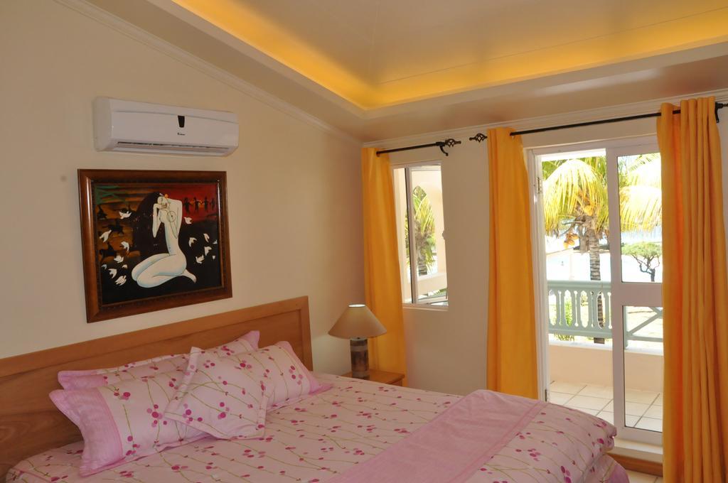 Villas Right On The Beach 贝尔马尔 外观 照片